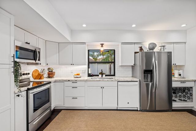 833 NW 6th Terrace, Boca Raton, FL 33486