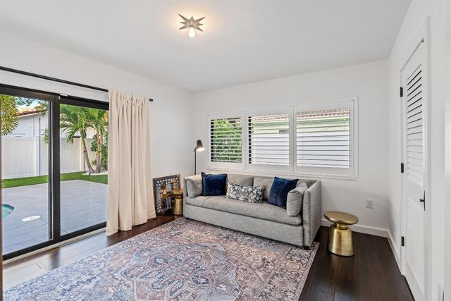 833 NW 6th Terrace, Boca Raton, FL 33486