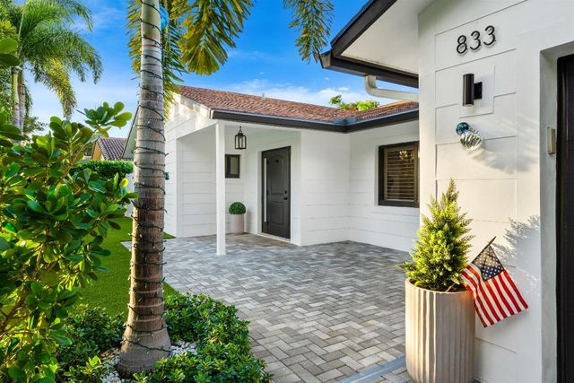 833 NW 6th Terrace, Boca Raton, FL 33486