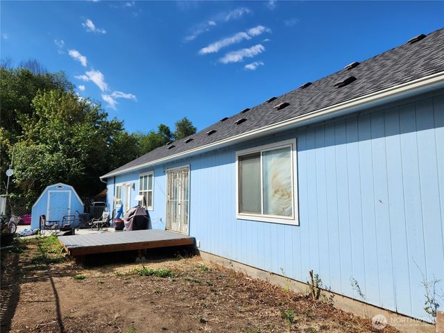 416 5th Avenue, Oroville, WA 98844