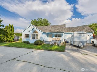 416 5th Avenue, Oroville, WA 98844