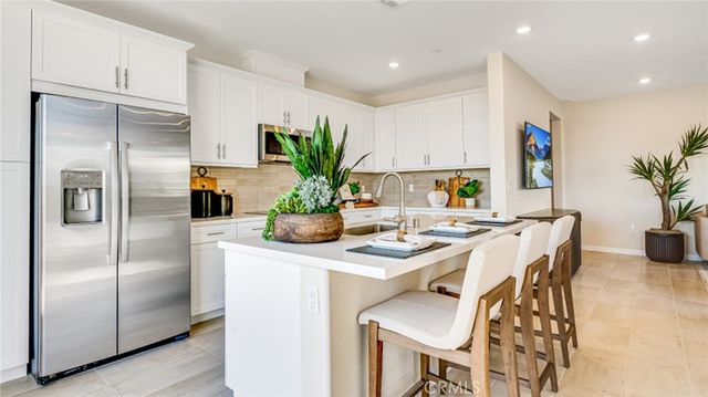2817 E Amberley Privado, Ontario, CA 91762