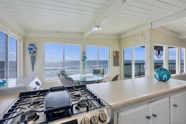 1630 Seacoast Dr, Imperial Beach, CA 91932