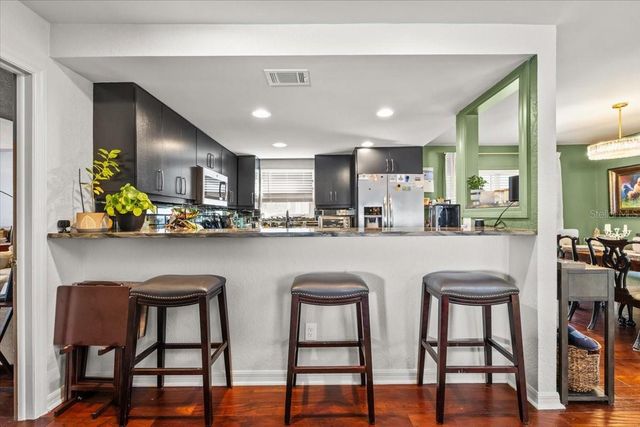 2903 W BAY COURT AVENUE, Tampa, FL 33611