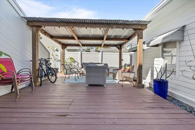 2903 W BAY COURT AVENUE, Tampa, FL 33611