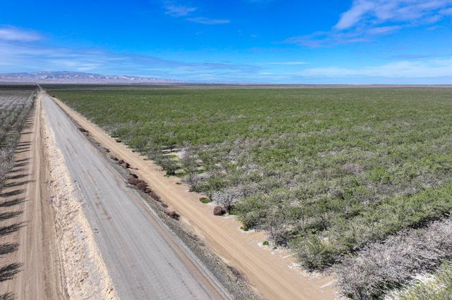 W Cerini Avenue, Cantua Creek, CA 93608