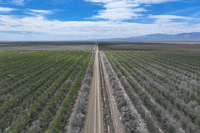 W Cerini Avenue, Cantua Creek, CA 93608