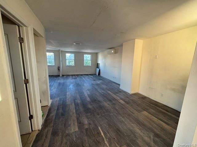 149-07 14 Avenue 2FL, Whitestone, NY 11357