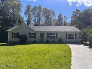 303 Sedgefield Court, Jacksonville, NC 28540