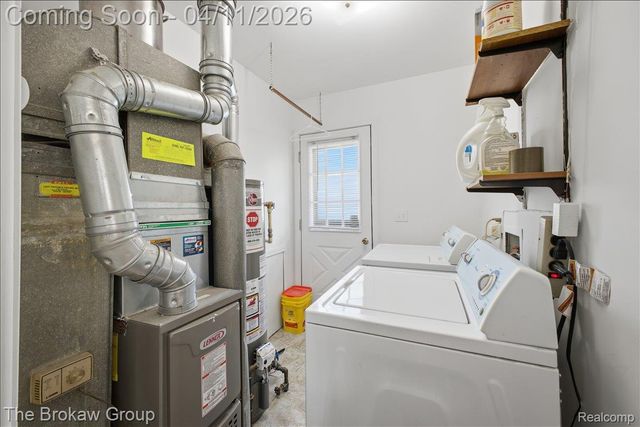 90 N Josephine Avenue, Waterford Charter Township, MI 48328