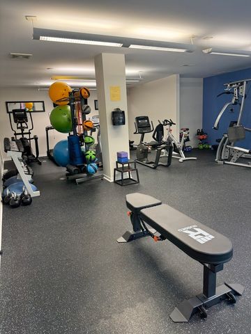 7753 Van Buren Street 305, Forest Park, IL 60130