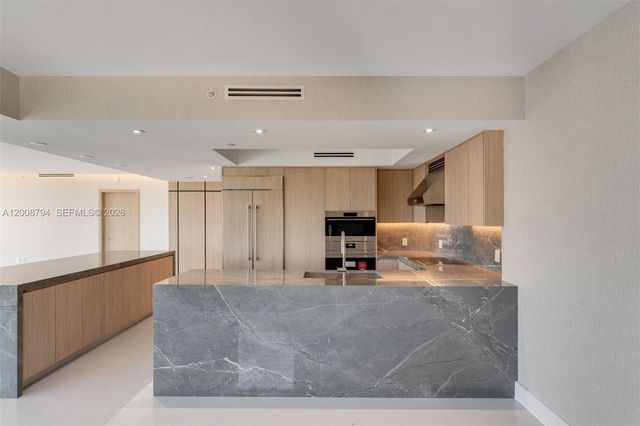 3350 SW 27th Ave 1406, Miami, FL 33133