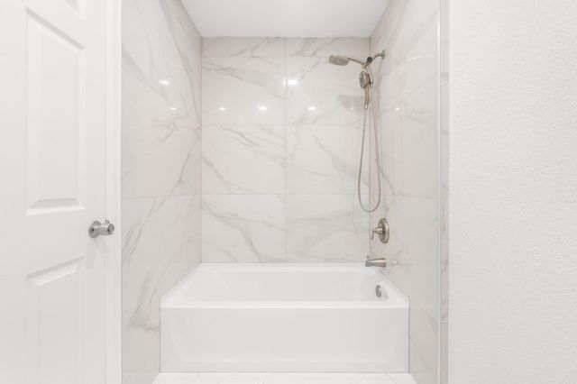 6702 N Pine Island Road 6702, Tamarac, FL 33321