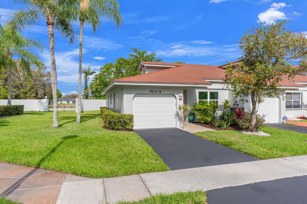 6702 N Pine Island Road 6702, Tamarac, FL 33321