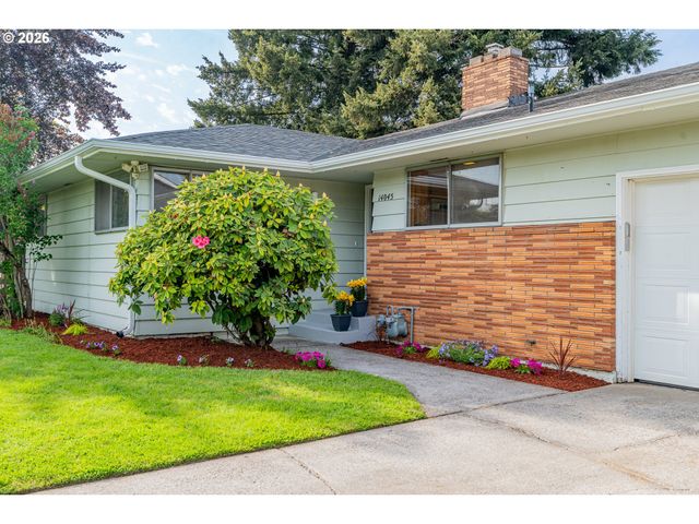 14045 Ne SACRAMENTO St, Portland, OR 97230