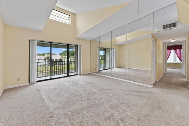 1106 Green Pine Boulevard G3, West Palm Beach, FL 33409