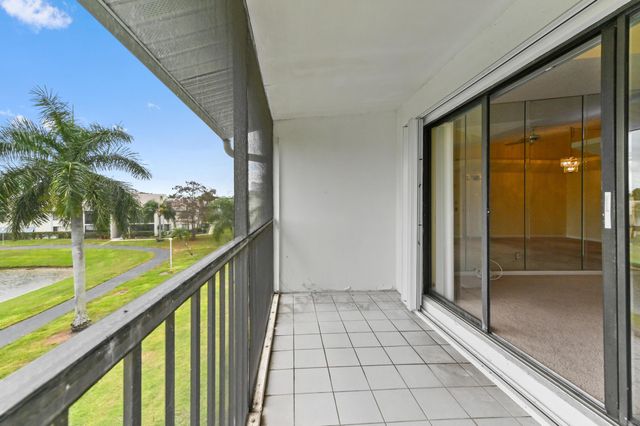 1106 Green Pine Boulevard G3, West Palm Beach, FL 33409