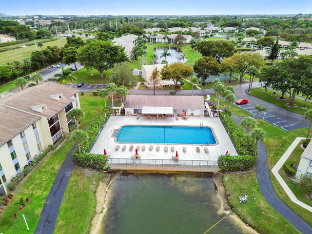 1106 Green Pine Boulevard G3, West Palm Beach, FL 33409