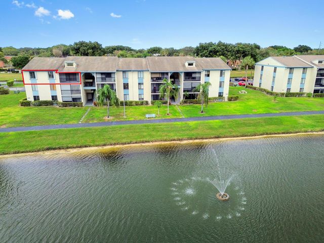 1106 Green Pine Boulevard G3, West Palm Beach, FL 33409