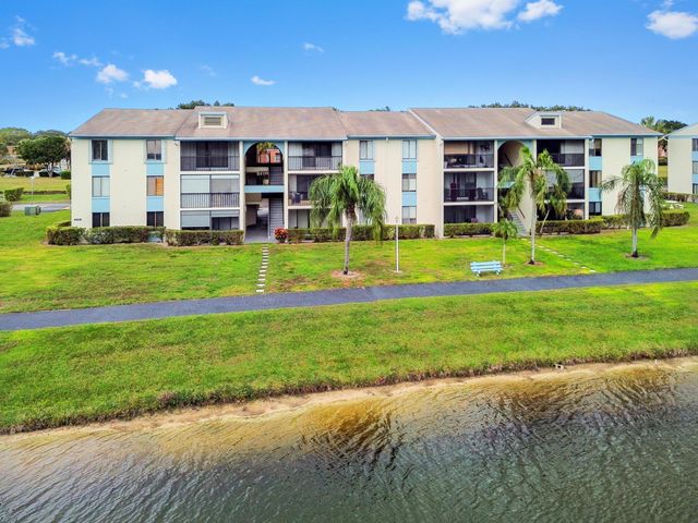 1106 Green Pine Boulevard G3, West Palm Beach, FL 33409