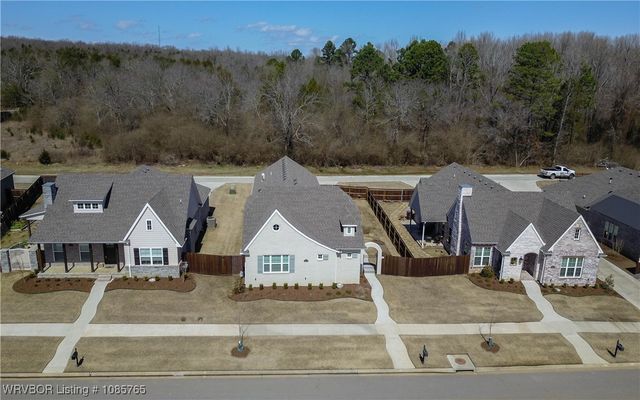 8115 Donnington Court, Fort Smith, AR 72916