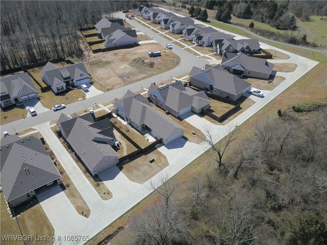 8115 Donnington Court, Fort Smith, AR 72916