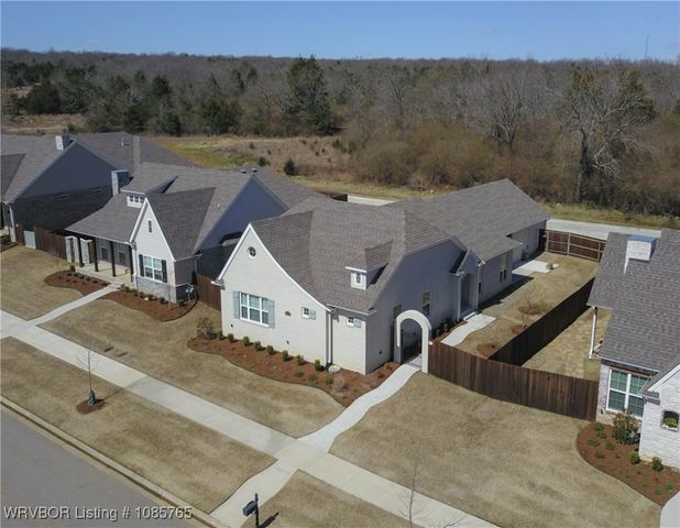 8115 Donnington Court, Fort Smith, AR 72916