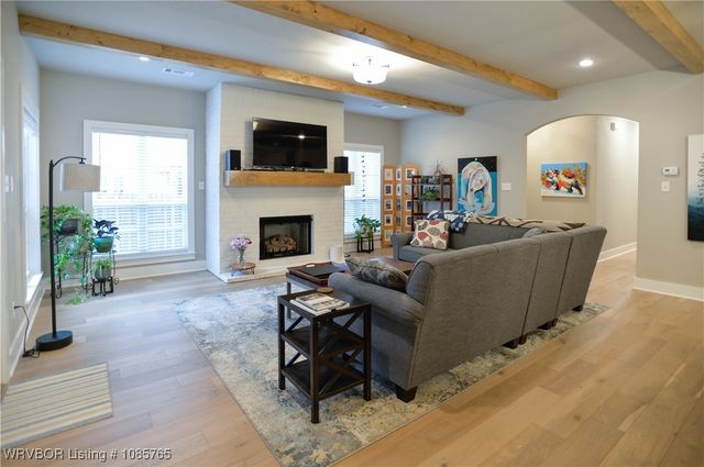 8115 Donnington Court, Fort Smith, AR 72916