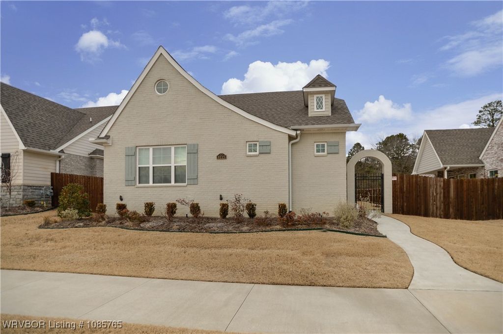 8115 Donnington Court, Fort Smith, AR 72916