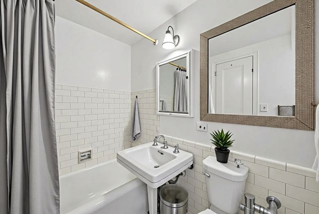 5 Tudor City Pl Apt 912, New York City, NY 10017