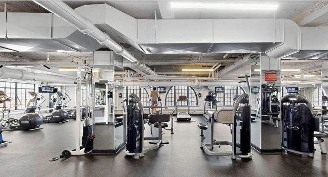 5 Tudor City Pl Apt 912, New York City, NY 10017