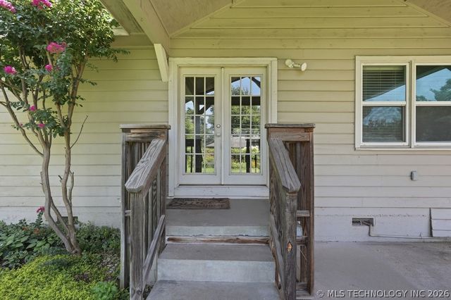 3712 S Knoxville Avenue, Tulsa, OK 74135