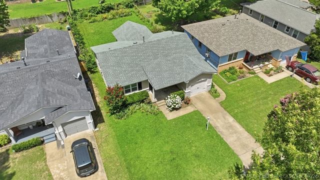 3712 S Knoxville Avenue, Tulsa, OK 74135