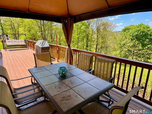 11 Meredith Lane, New Milford, CT 06776