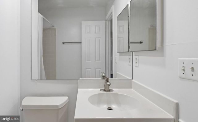 14445 SALISBURY PLAIN CT, Centreville, VA 20120