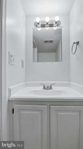 14445 SALISBURY PLAIN CT, Centreville, VA 20120