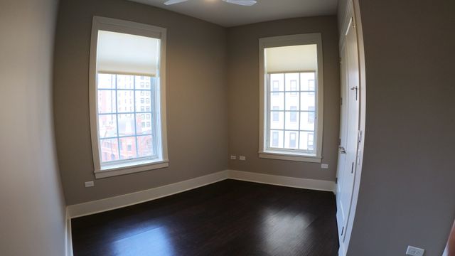 2050 N Clark Street 302, Chicago, IL 60614