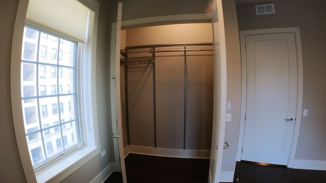 2050 N Clark Street 302, Chicago, IL 60614