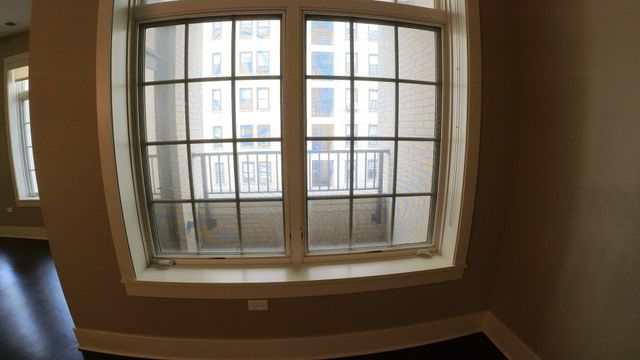 2050 N Clark Street 302, Chicago, IL 60614