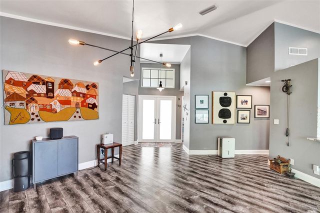 507 Bridgeton Road, Weston, FL 33326