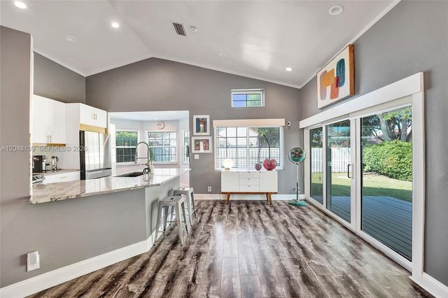 507 Bridgeton Road, Weston, FL 33326