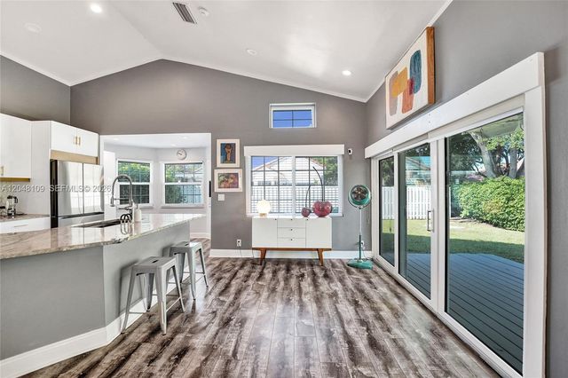 507 Bridgeton Road, Weston, FL 33326