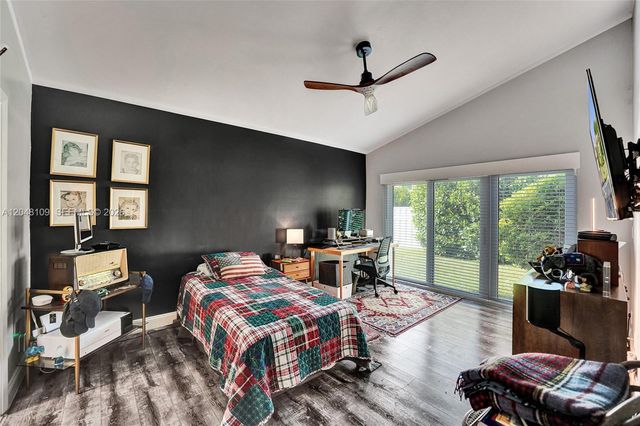507 Bridgeton Road, Weston, FL 33326