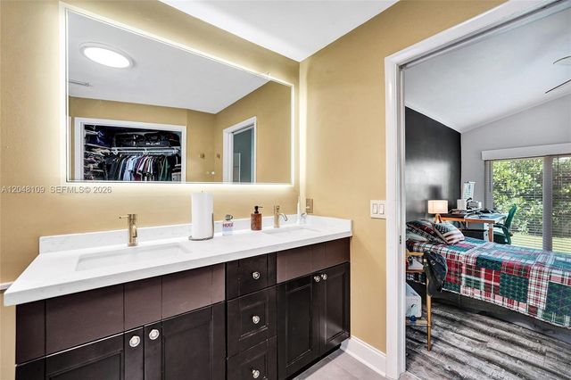 507 Bridgeton Road, Weston, FL 33326
