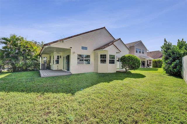 507 Bridgeton Road, Weston, FL 33326