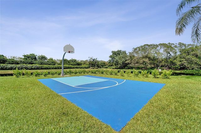 507 Bridgeton Road, Weston, FL 33326