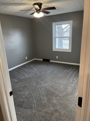 107 Mark Dr, Hopkinsville, KY 42240