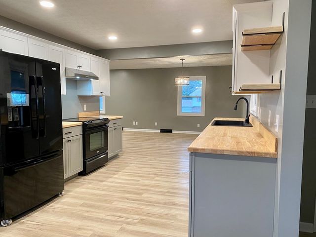 107 Mark Dr, Hopkinsville, KY 42240