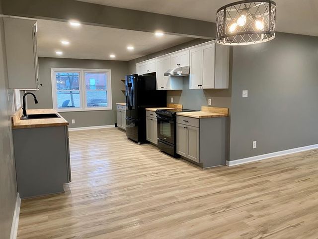 107 Mark Dr, Hopkinsville, KY 42240