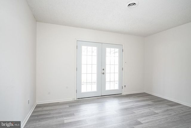 1 OAK AVE, Hammonton, NJ 08037